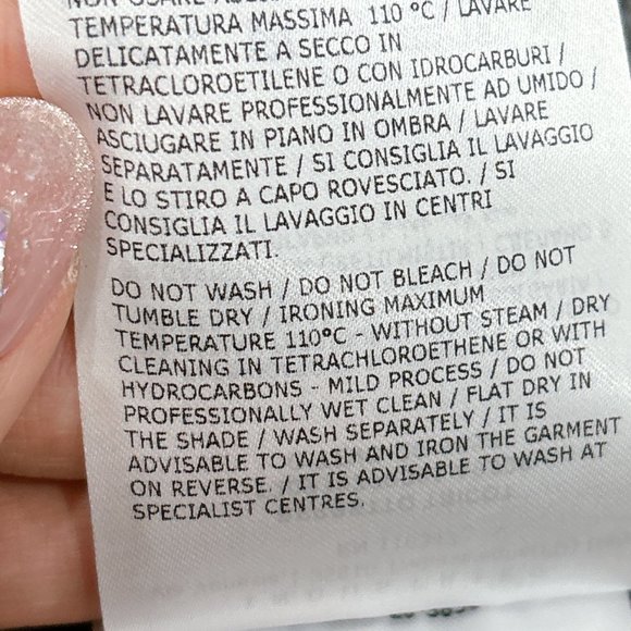 95% NEW MONCLER BEANIE HAT, WITH REAL FUR, WOOL MATERIAL - Picture 6 of 11